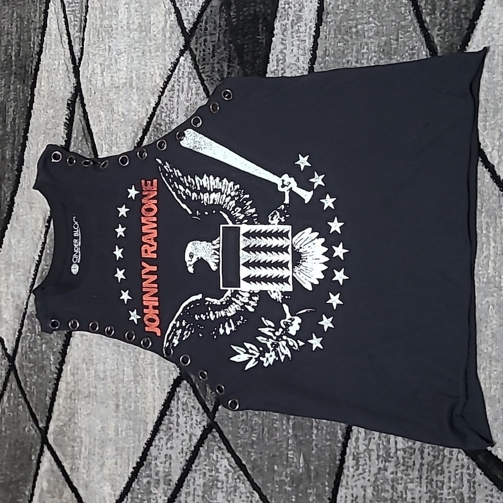 JOHNNY RAMONE RAW-EDGE SILVER GROMMETS GRAPHIC DESIGN TANK-TOP